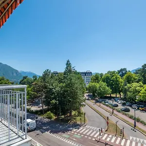 https://cozy-apartment-with-balcony-near-lake-annecy-and-the-beaches.hotels-rhonealpes.com