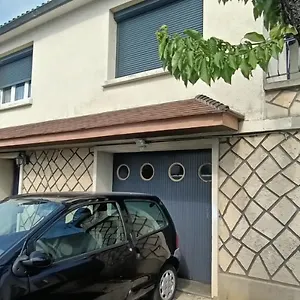  Appartement Guibert - Spacieux à 20 Min De Paris