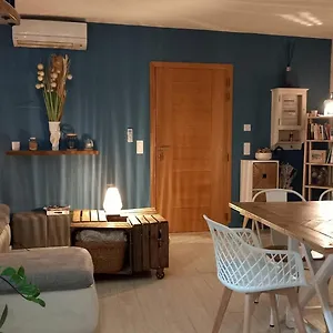 https://appartement-duplex-toit-terrasse.fr-provencehotel.com
