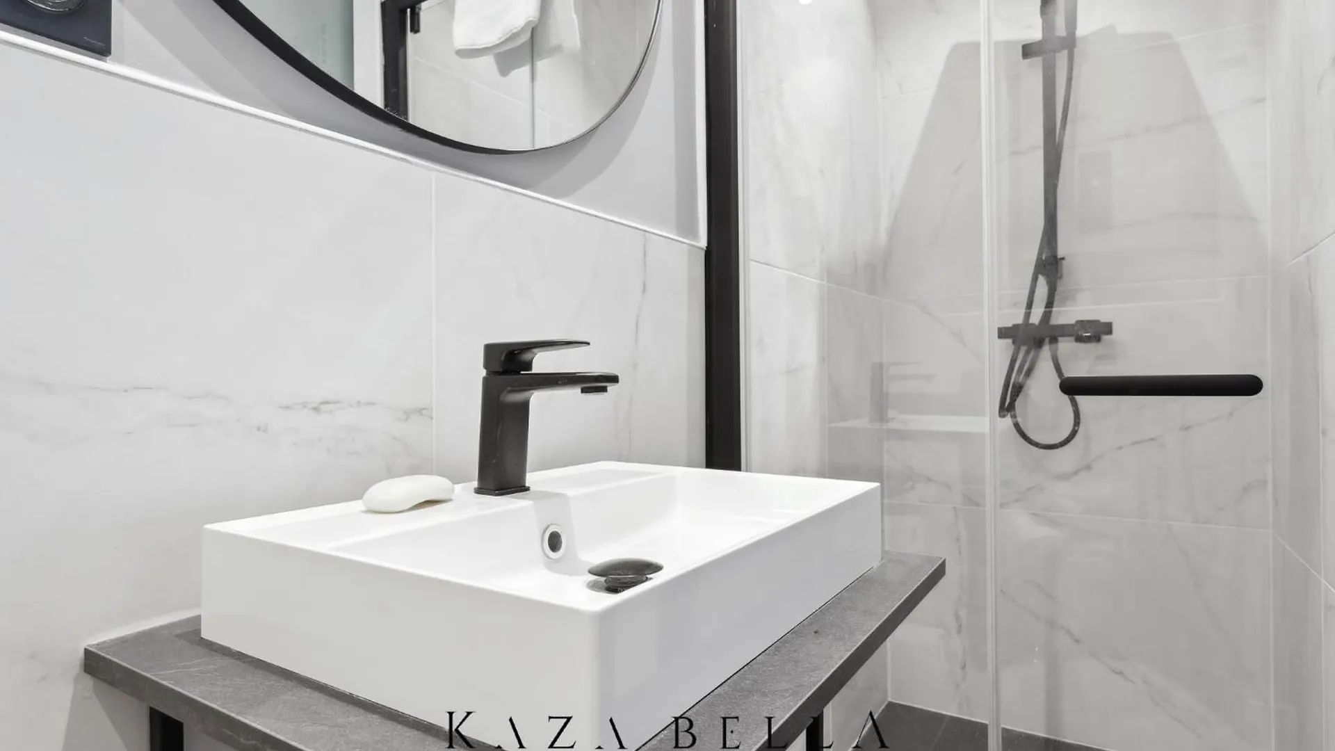Kaza Bella - Maisons Alfort 1 Modern Flat 0*, Maisons-Alfort